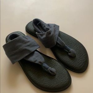 Sanuk sandals